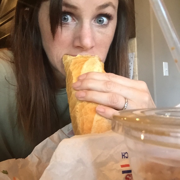 Meet your Posher, Erika - Picture 6 of 6